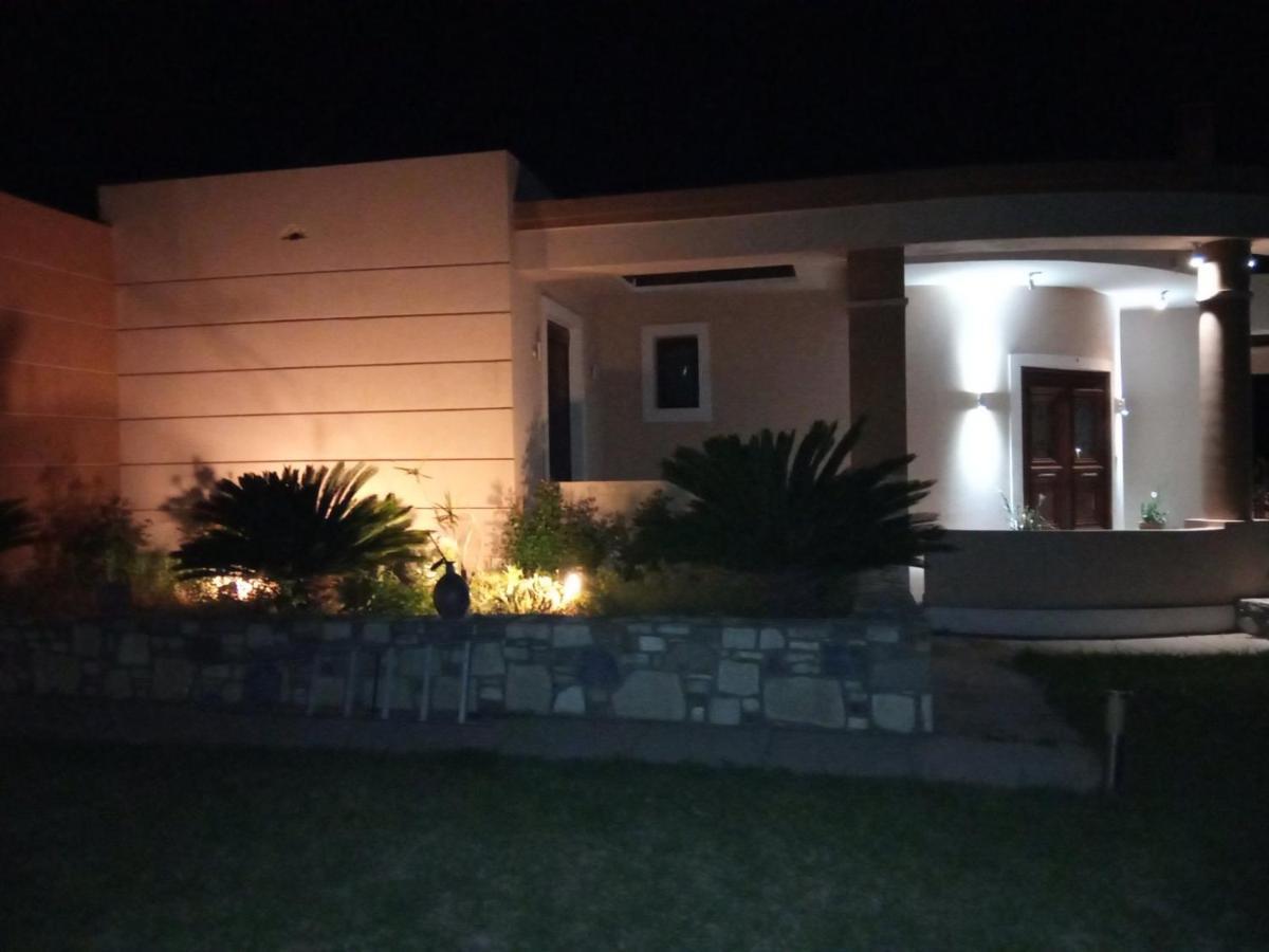 Kos Villa - Family Comfort With Large Garden, Jacuzzi Ngoại thất bức ảnh